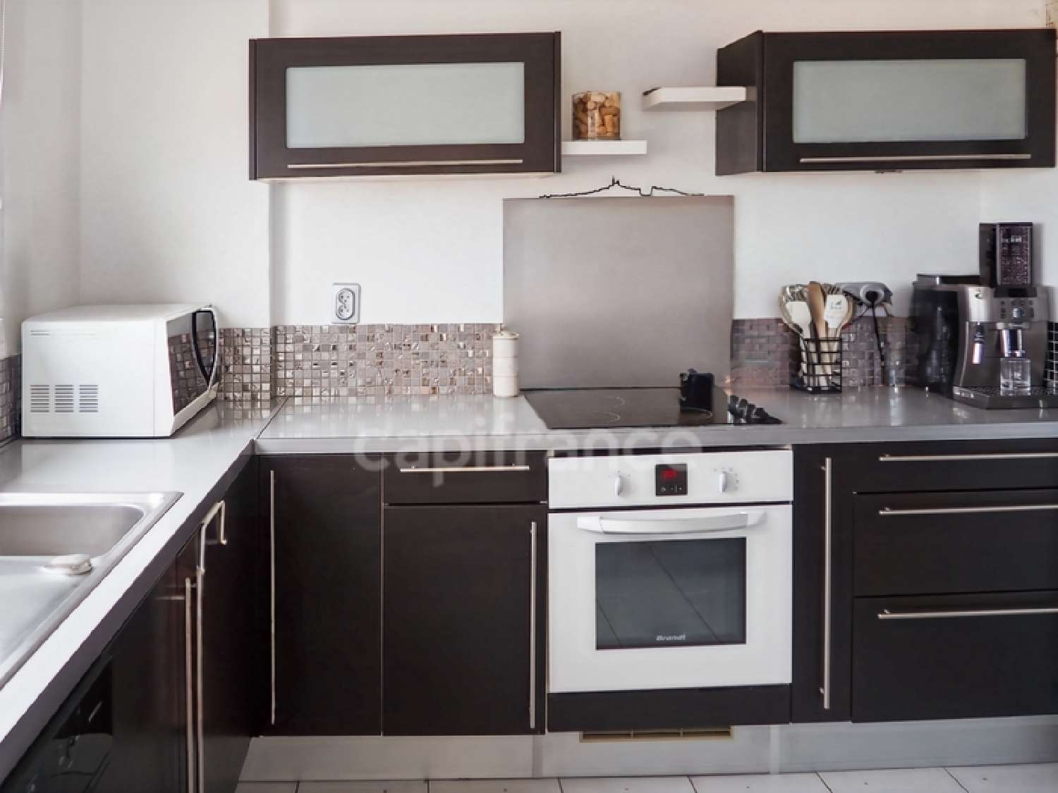  for sale apartment Marignane Bouches-du-Rhône 7