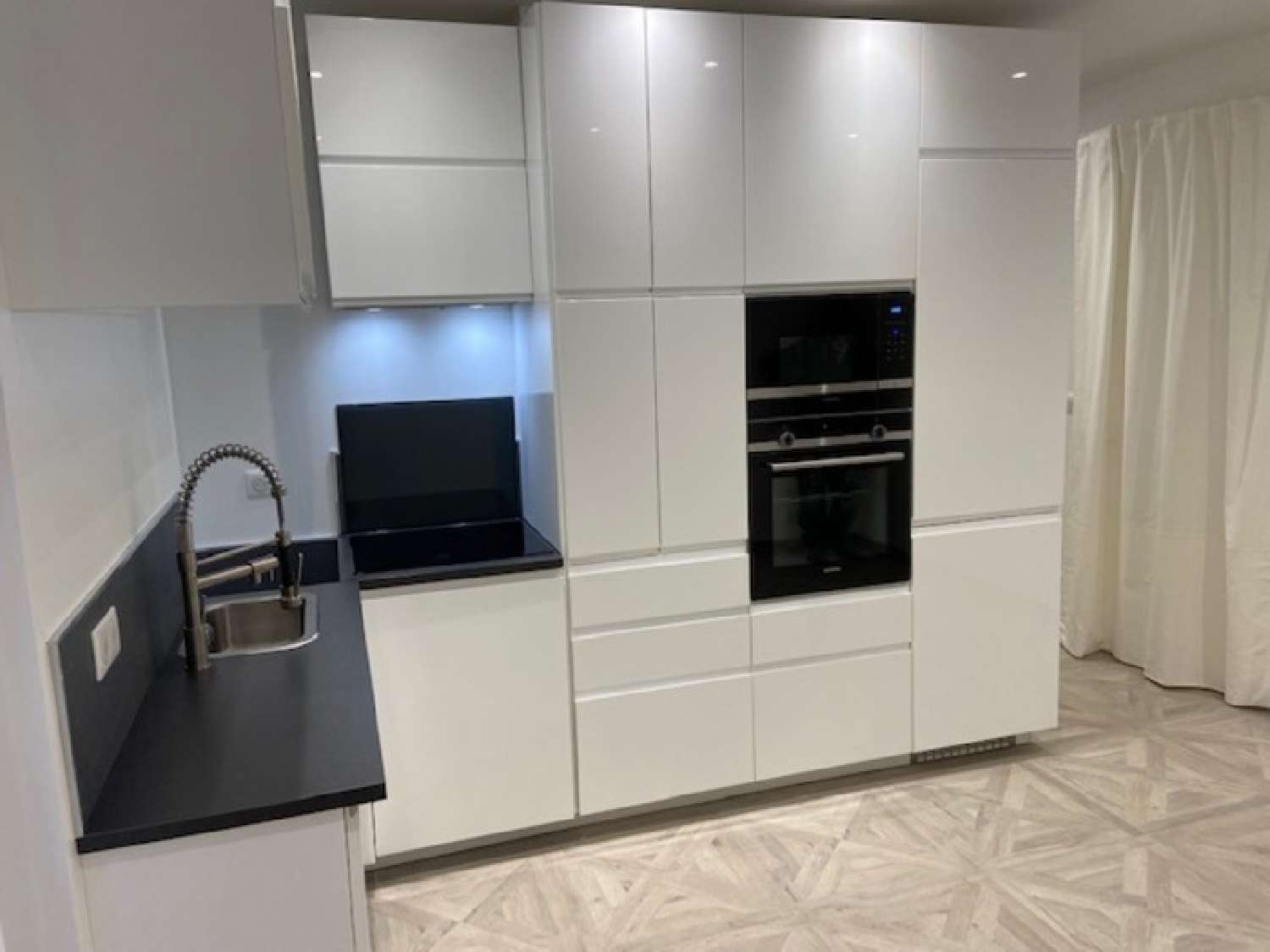  te koop appartement Paris 17e Arrondissement Parijs (Seine) 2