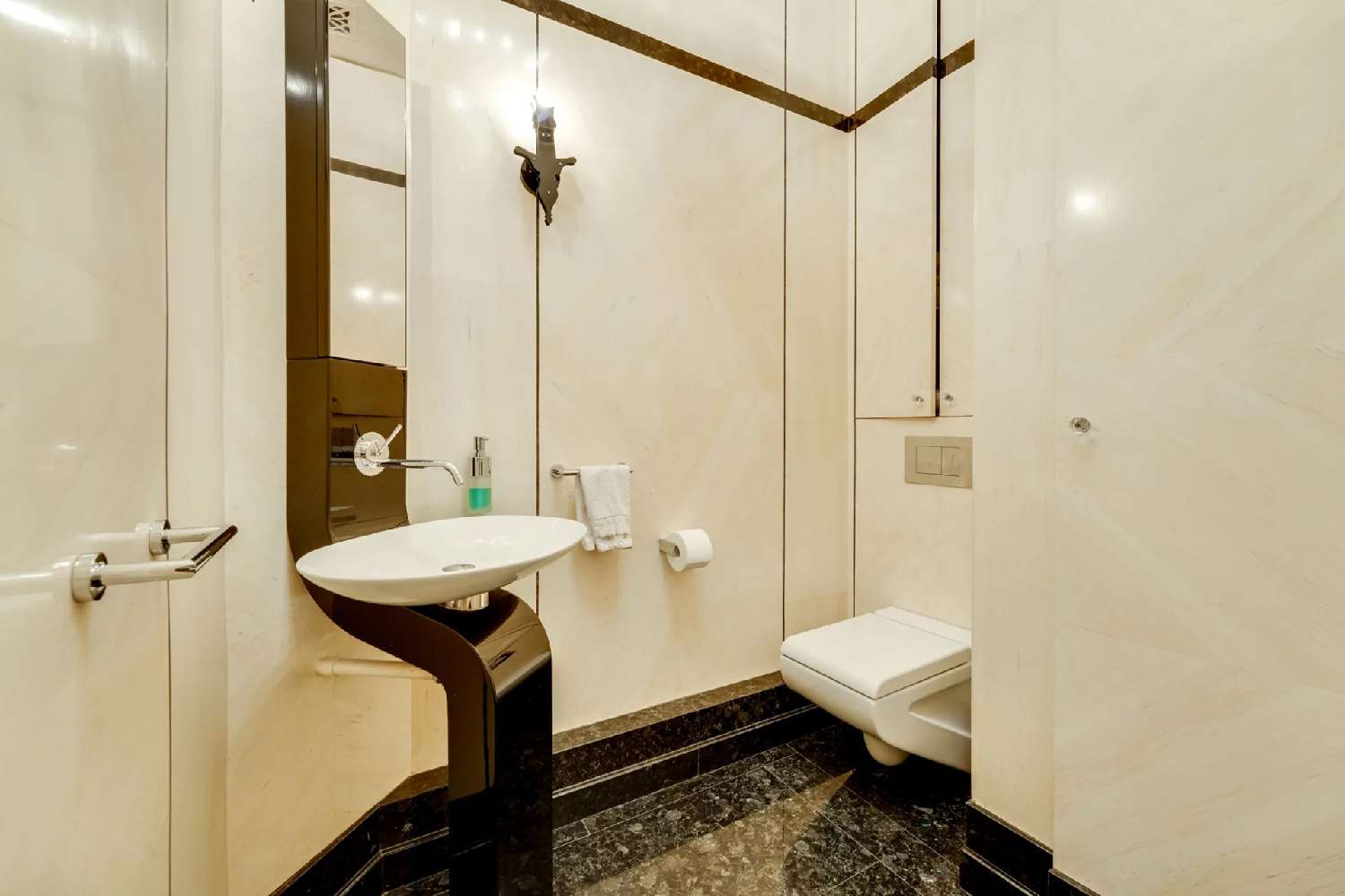  for sale apartment Paris 17e Arrondissement Paris (Seine) 8