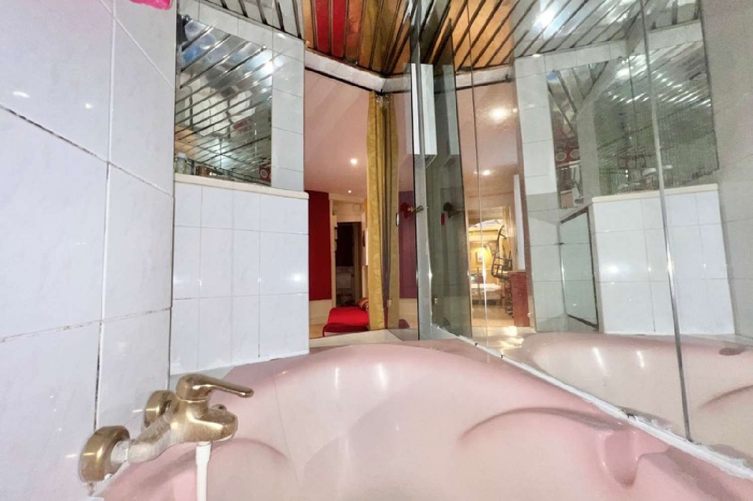  for sale apartment Paris 18e Arrondissement Paris (Seine) 8