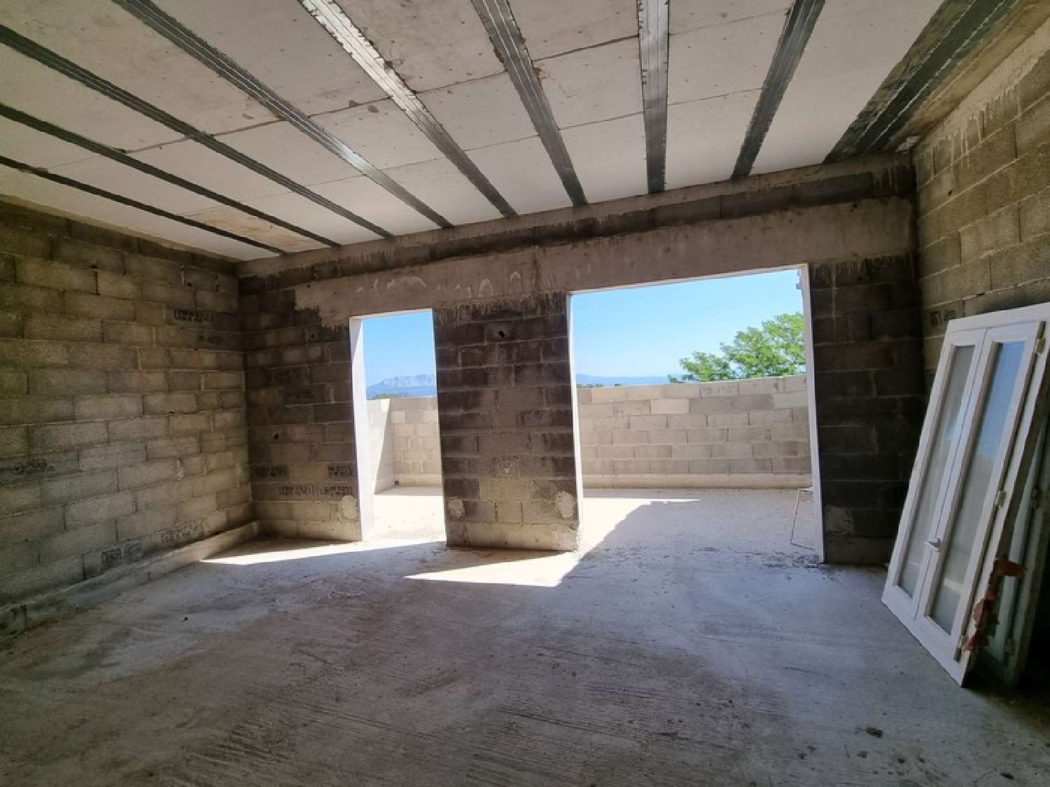  for sale apartment Saint-Savournin Bouches-du-Rhône 2