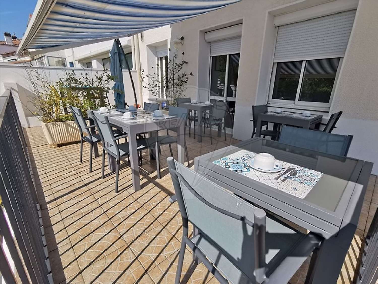  for sale bar cafe Royan Charente-Maritime 5