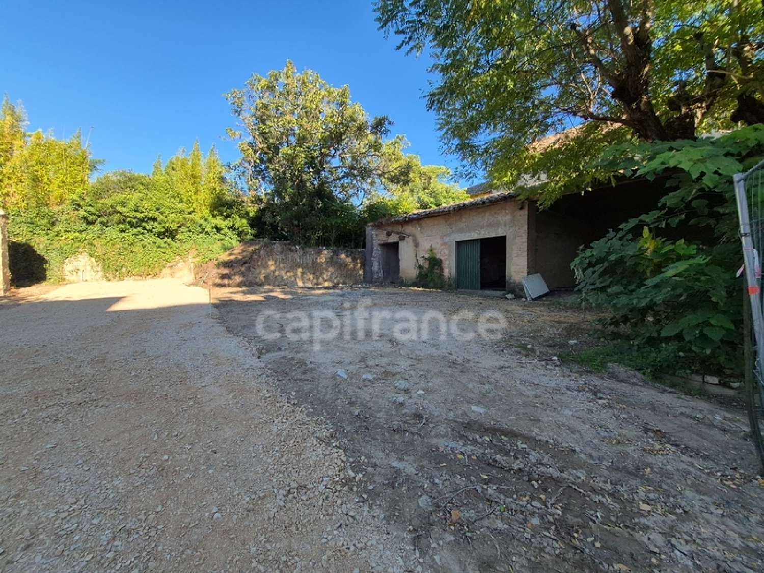  for sale barn Saint-Geniès-de-Comolas Gard 1