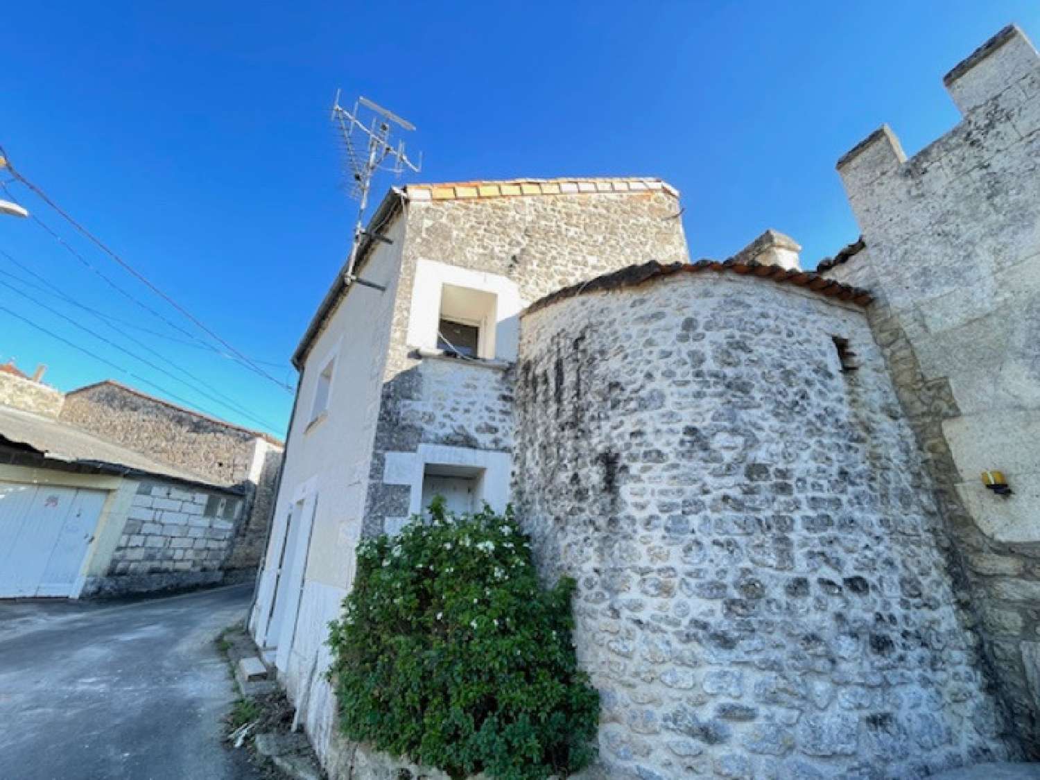 for sale barn Gond-Pontouvre Charente 6