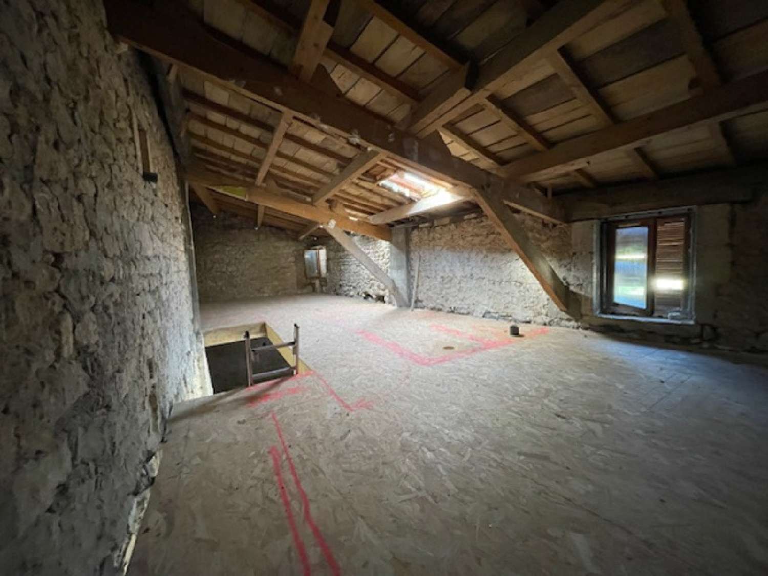  for sale barn Ruelle-sur-Touvre Charente 4