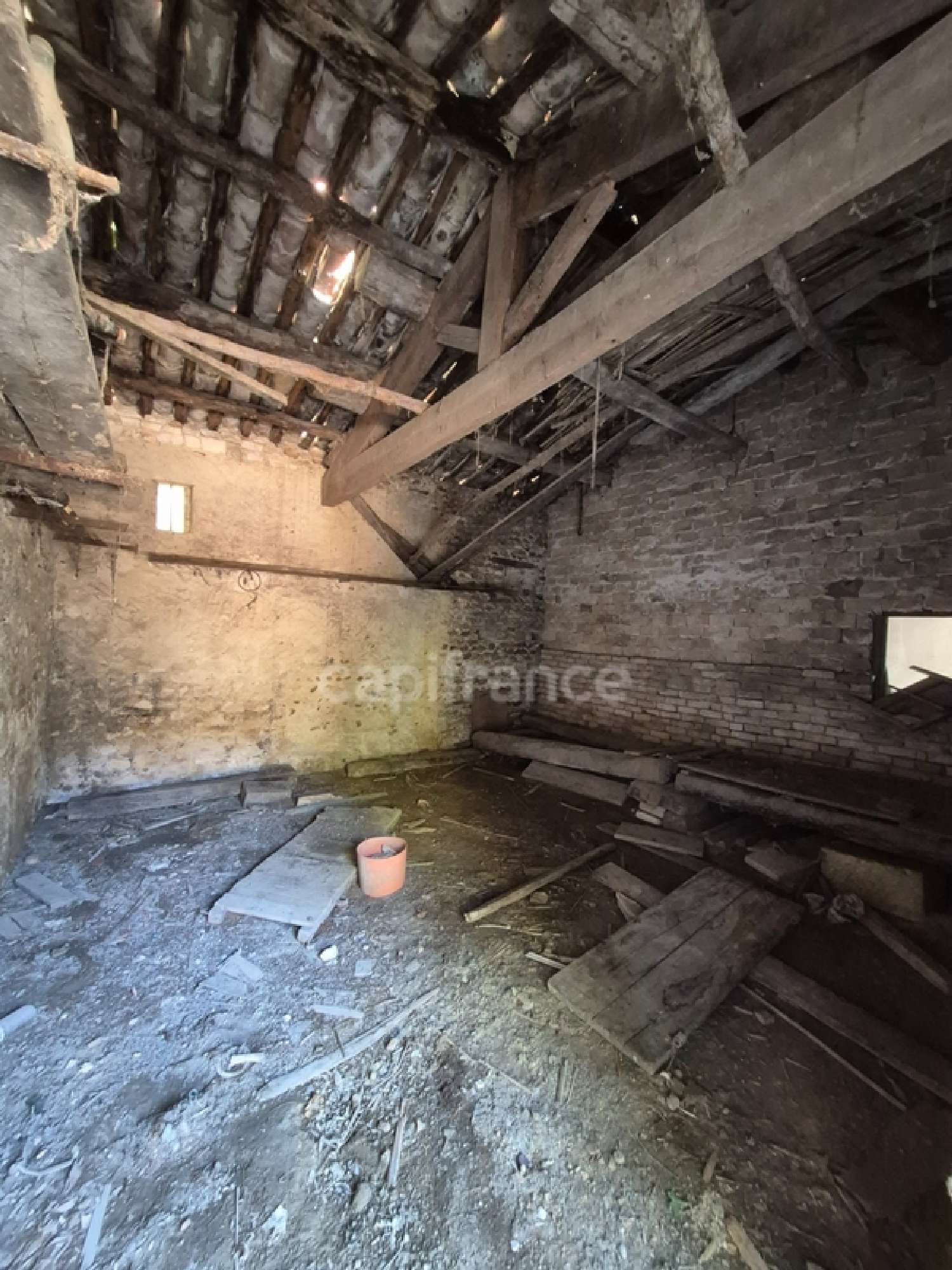  for sale barn Saint-Geniès-de-Comolas Gard 8