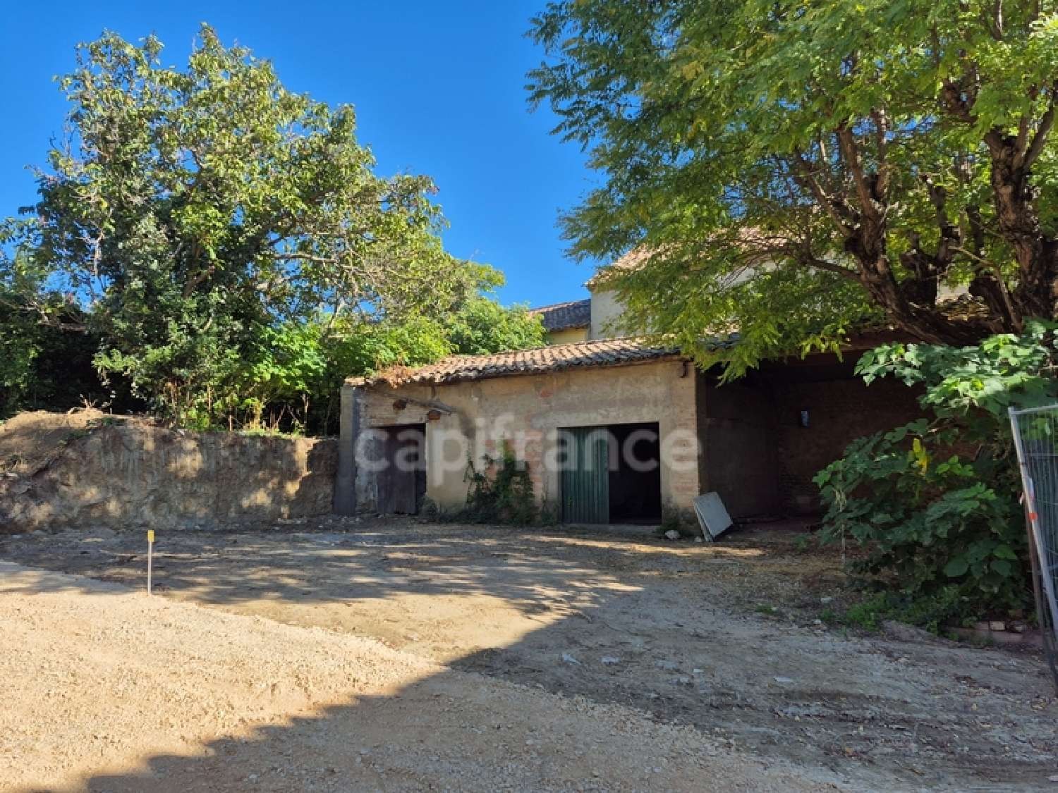  for sale barn Saint-Geniès-de-Comolas Gard 1