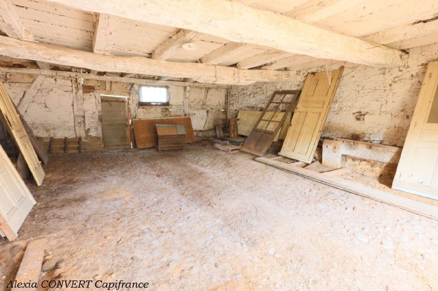  for sale barn Vandeins Ain 4