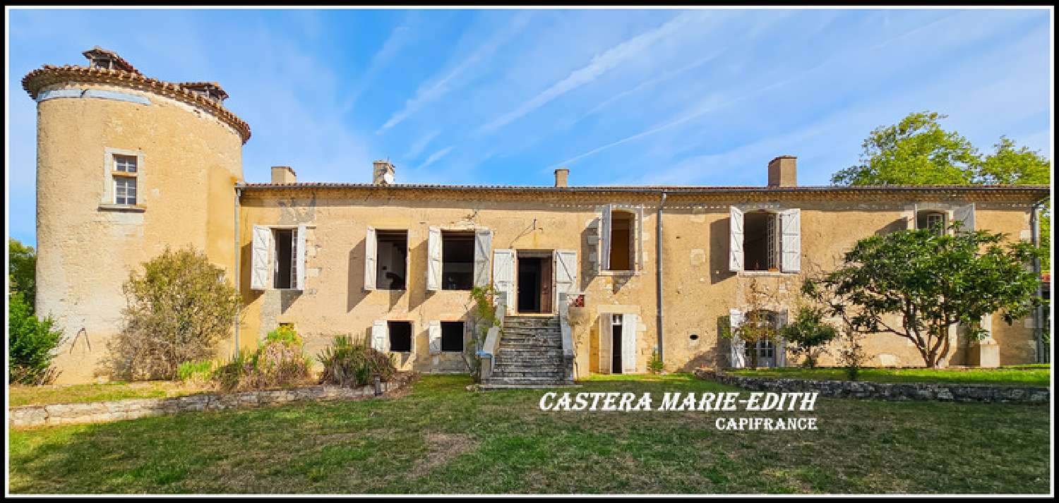  te koop kasteel Auch Gers 1
