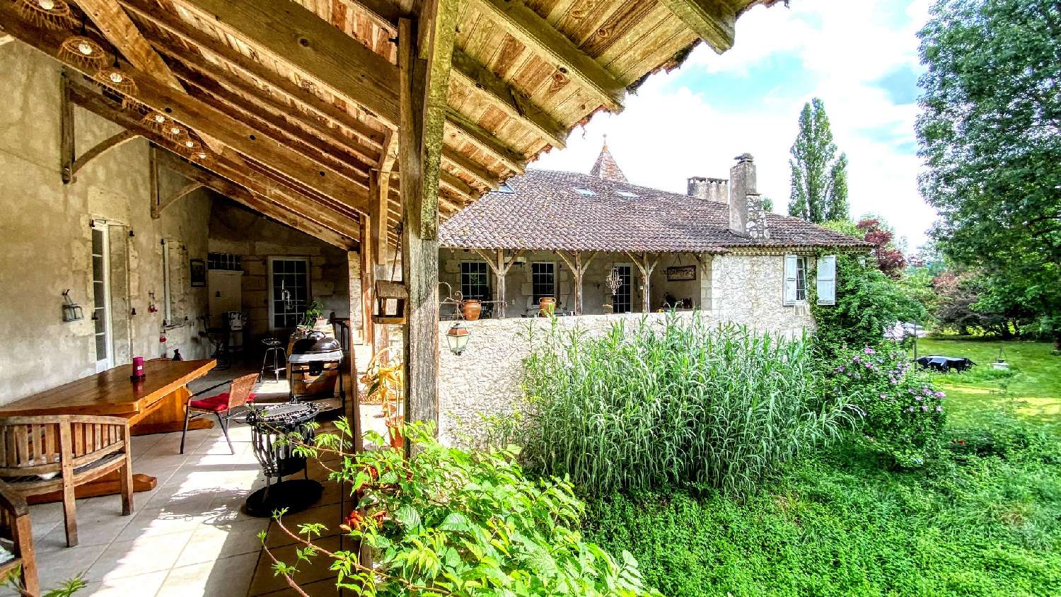 for sale castle Lauzerte Tarn-et-Garonne 2