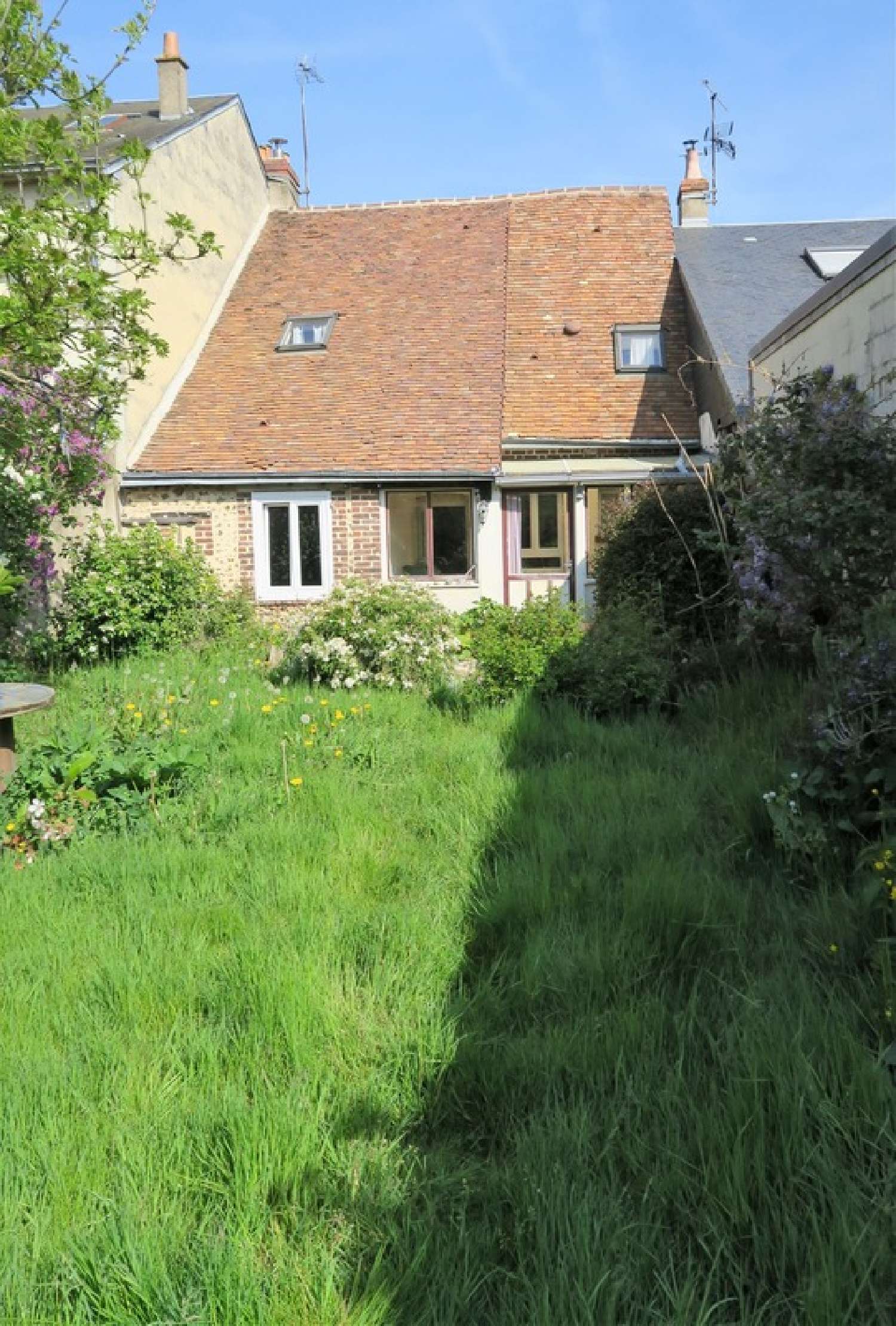  te koop stadshuis Droué Loir-et-Cher 2