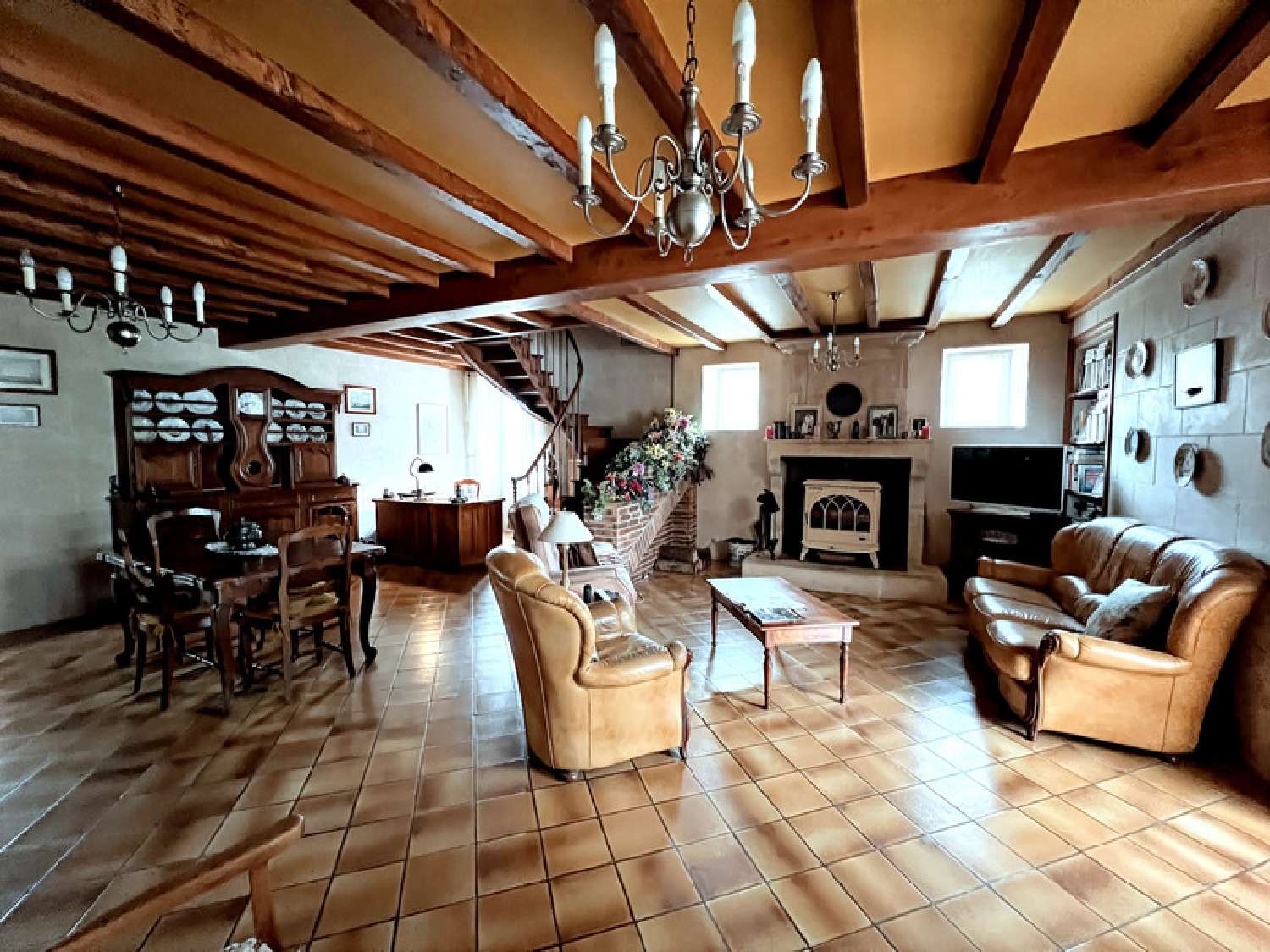  à vendre maison de ville Matha Charente-Maritime 5
