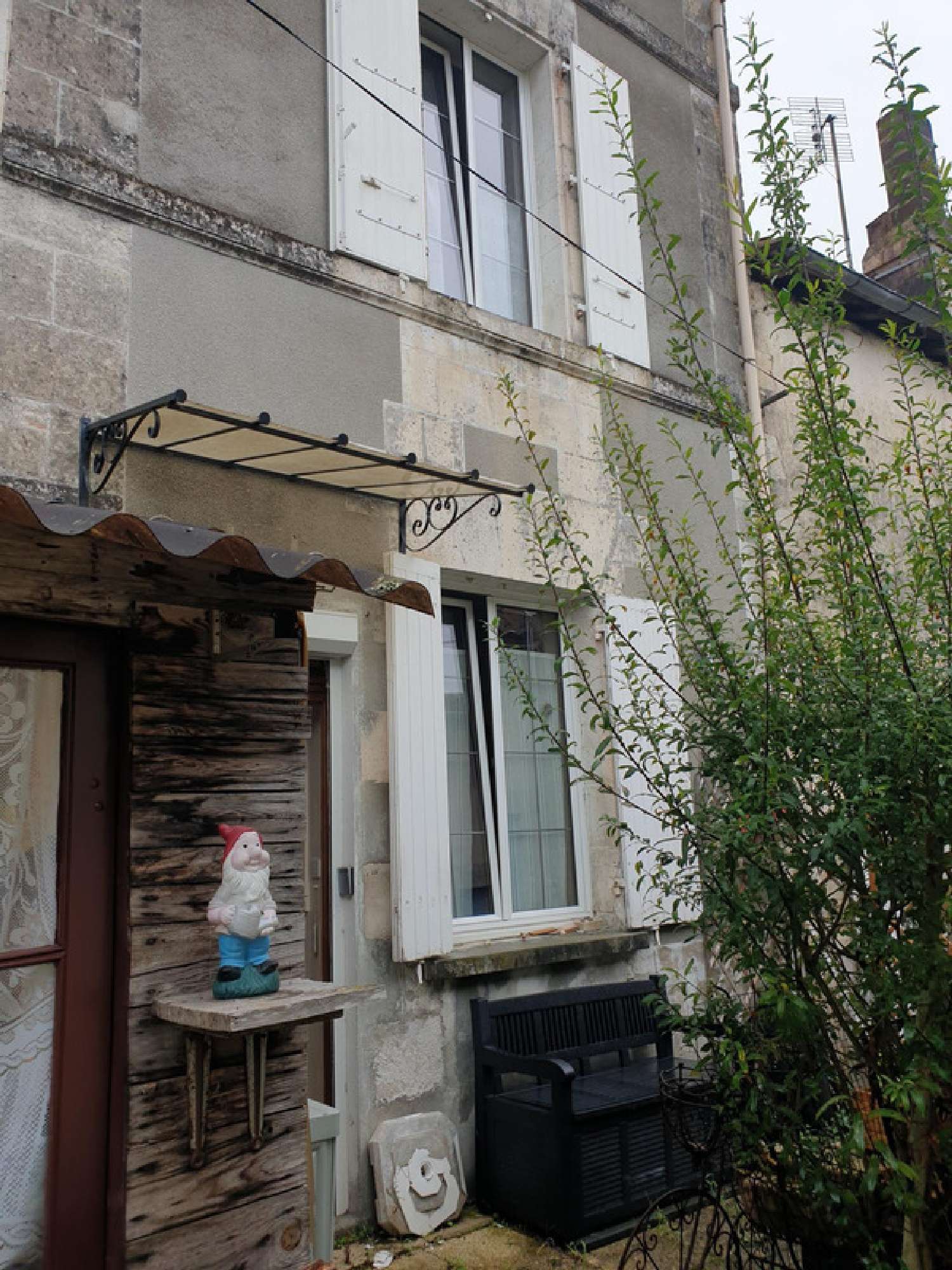  te koop stadshuis Rioux-Martin Charente 2
