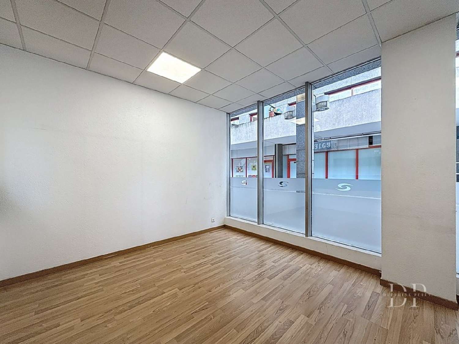  en venta local comercial Annemasse Haute-Savoie 4