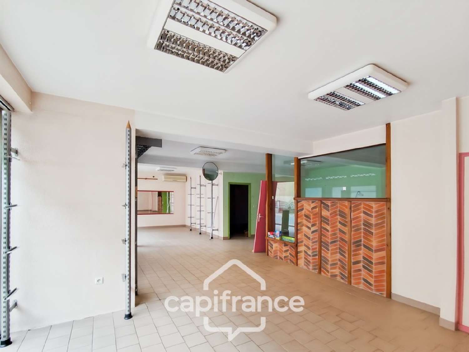  à vendre commerce Bessé-sur-Braye Sarthe 3