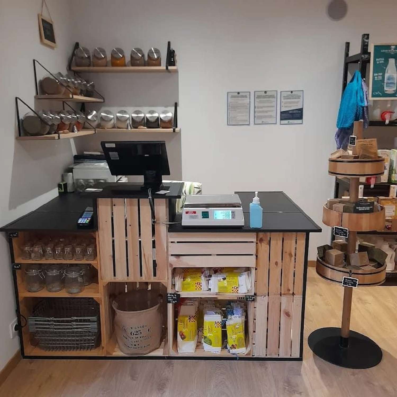  te koop bedrijfsruimte/ kantoor Besse-sur-Issole Var 3