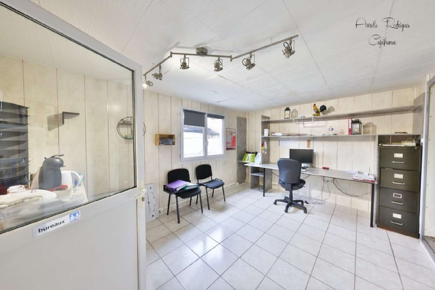  te koop bedrijfsruimte/ kantoor Crêches-sur-Saône Saône-et-Loire 1