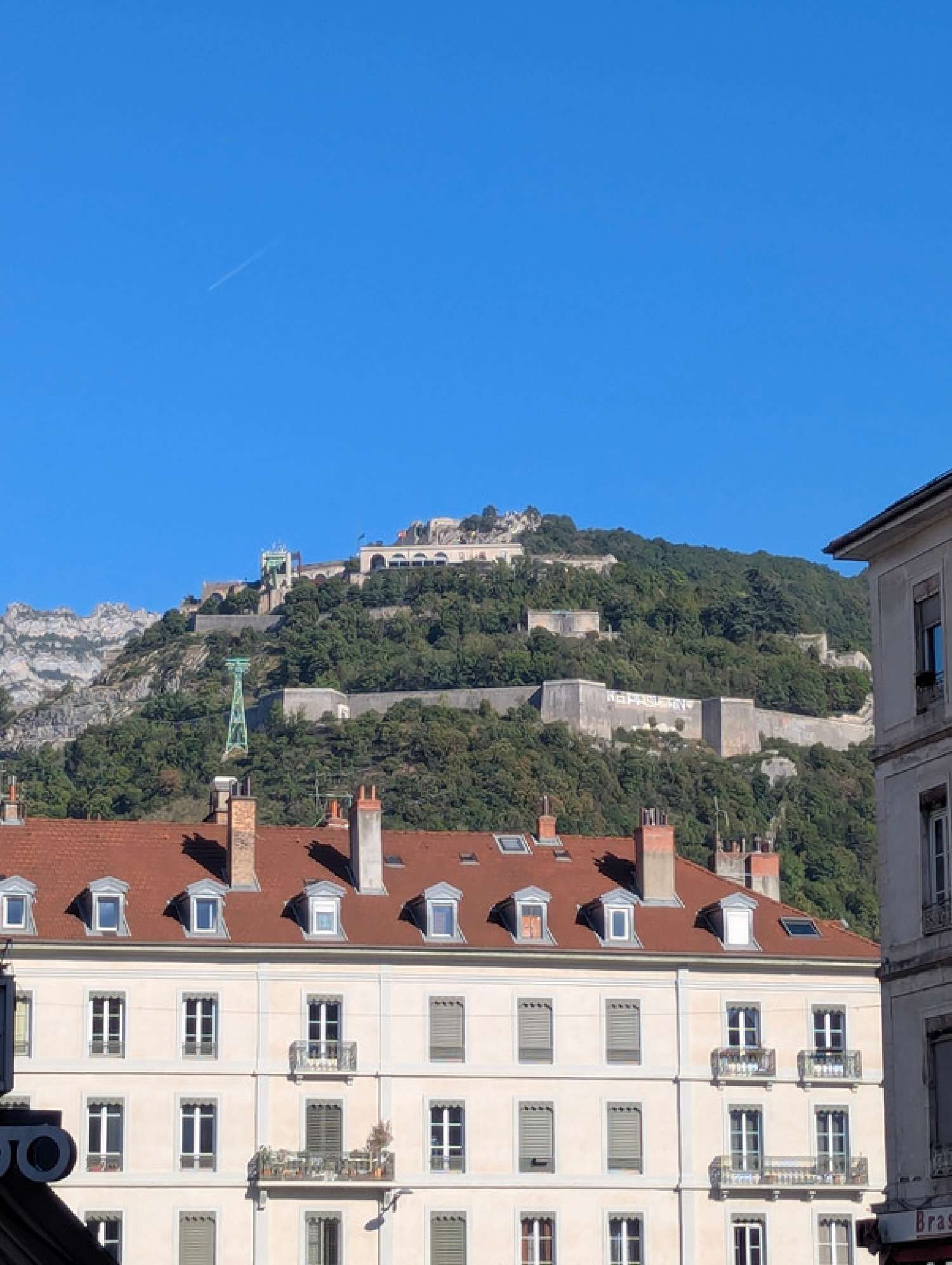  te koop bedrijfsruimte/ kantoor Grenoble Isère 7