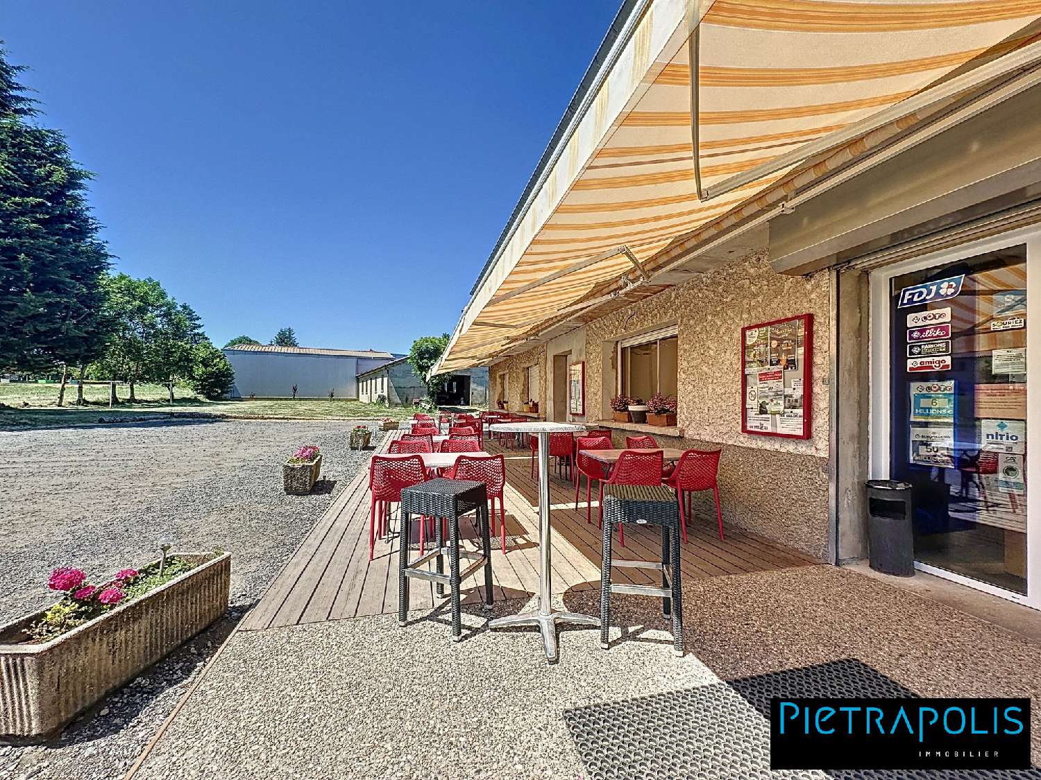  for sale commercial Le Puy-en-Velay Haute-Loire 2