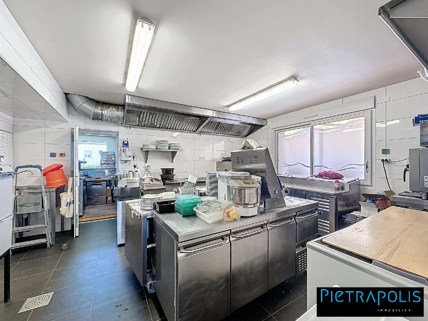  for sale commercial Le Puy-en-Velay Haute-Loire 6