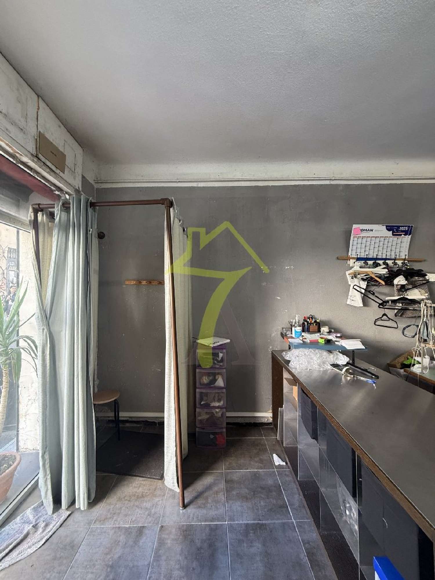  for sale commercial Marseille 1er Arrondissement Bouches-du-Rhône 2