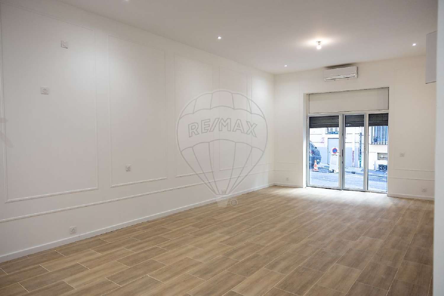  for sale commercial Marseille 4e Arrondissement Bouches-du-Rhône 3