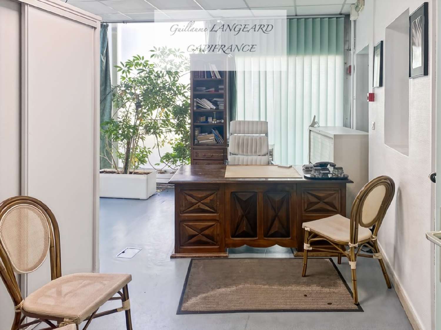  for sale commercial Oyonnax Ain 4