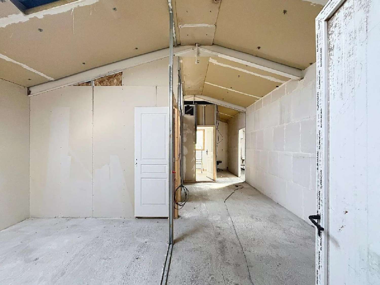 à vendre commerce Peyroules Alpes-de-Haute-Provence 5