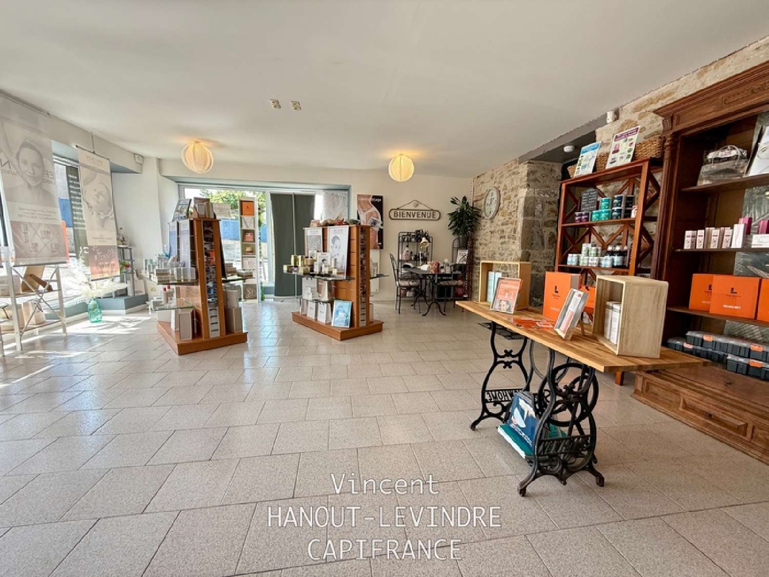  for sale commercial Saint-Hilaire-de-Talmont Vendée 8