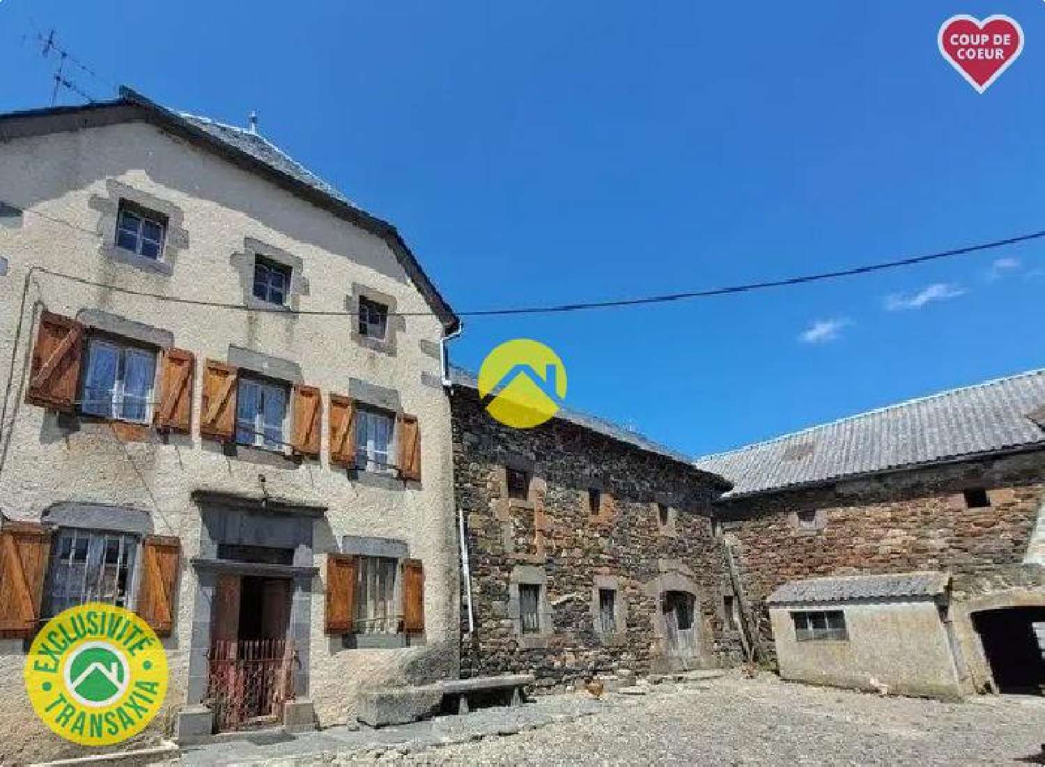 à vendre propriété Pierrefort Cantal 1