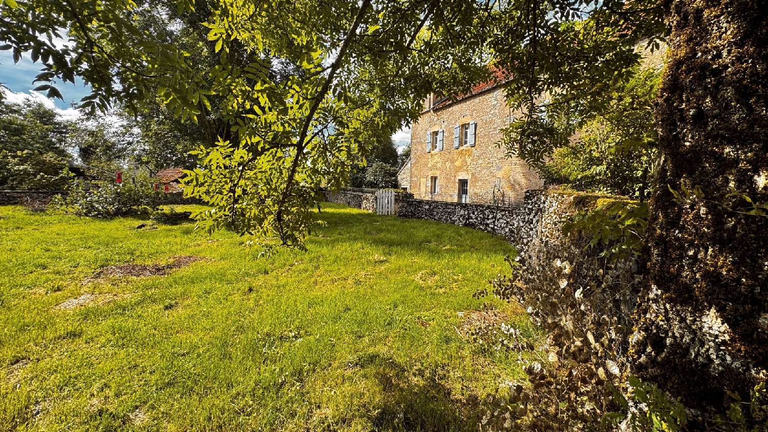 for sale estate Promilhanes Lot 2
