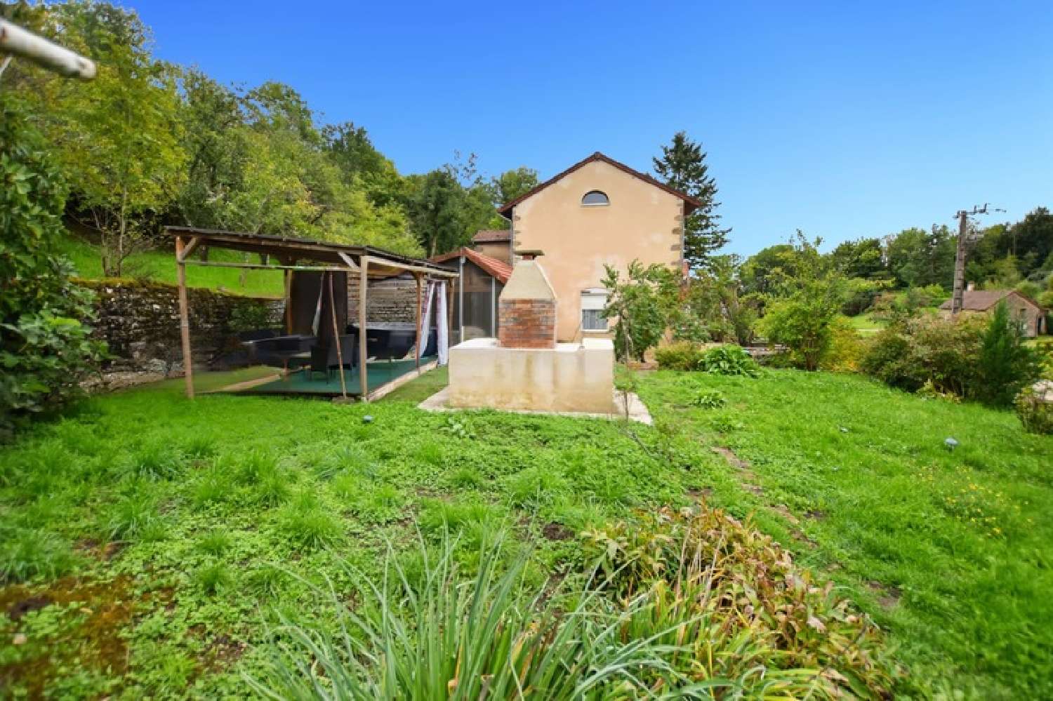  for sale estate Saint-Sernin-du-Plain Saône-et-Loire 1