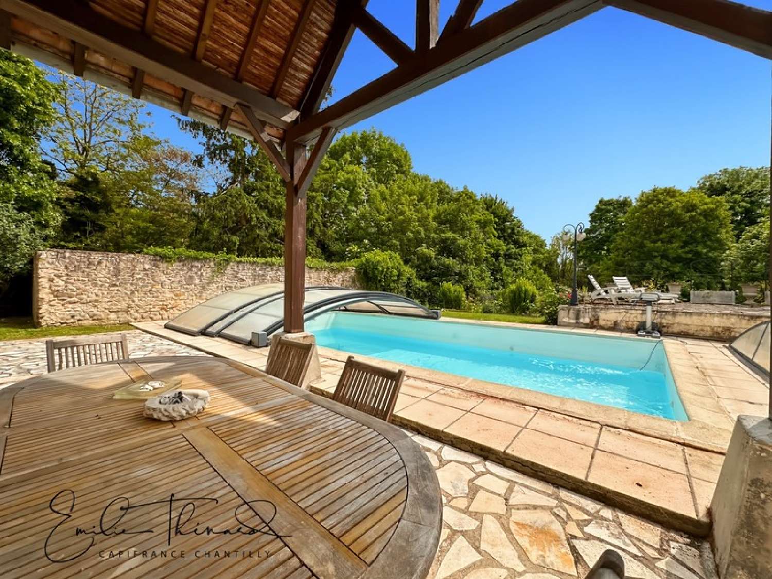  for sale estate Senlis Oise 1