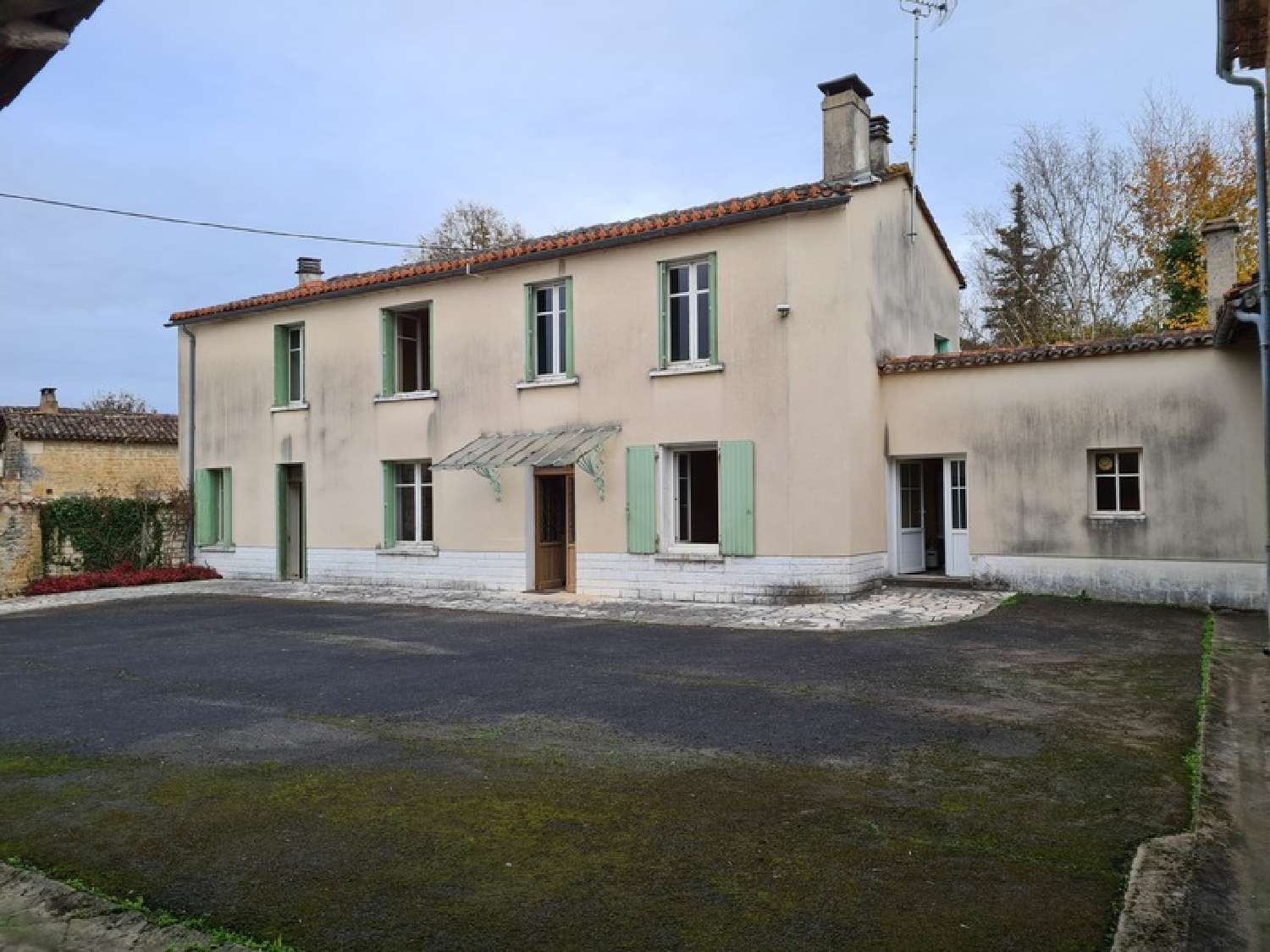 for sale farm Champniers Charente 2