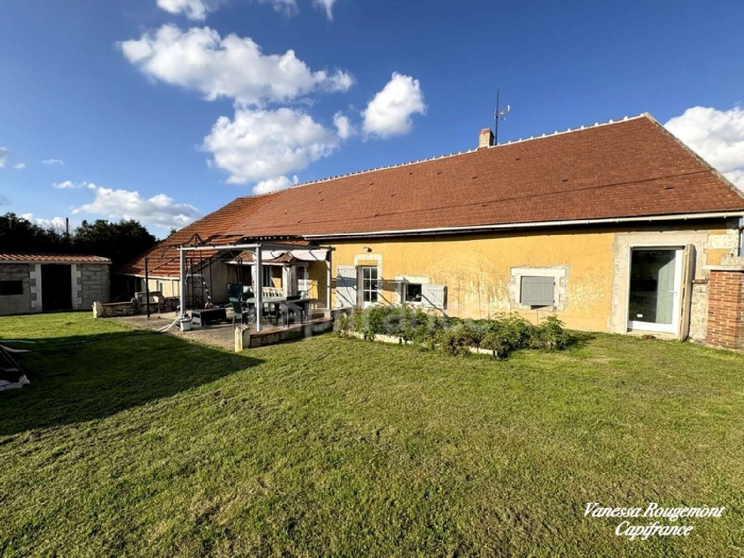  for sale farm Chastenay Yonne 2