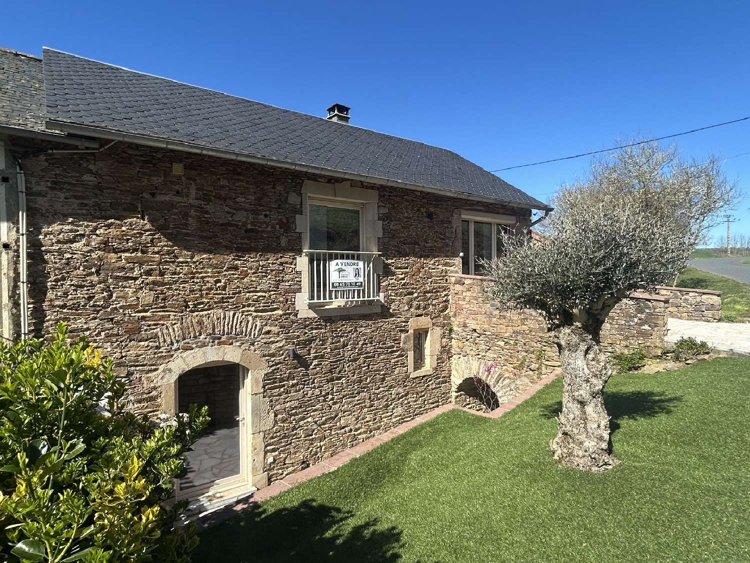  te koop boerderij Coupiac Aveyron 1