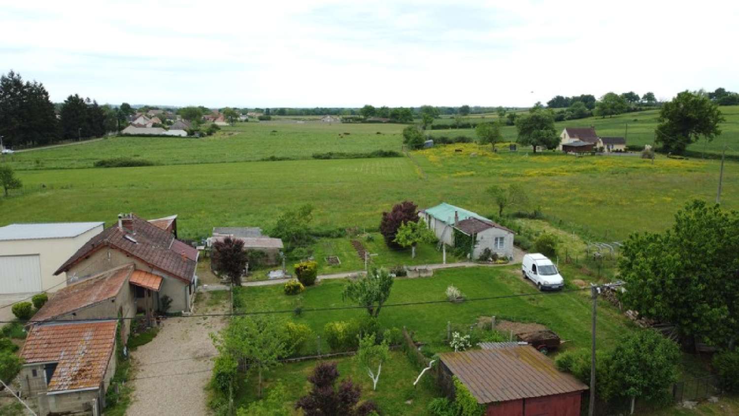 te koop boerderij Diou Allier 4