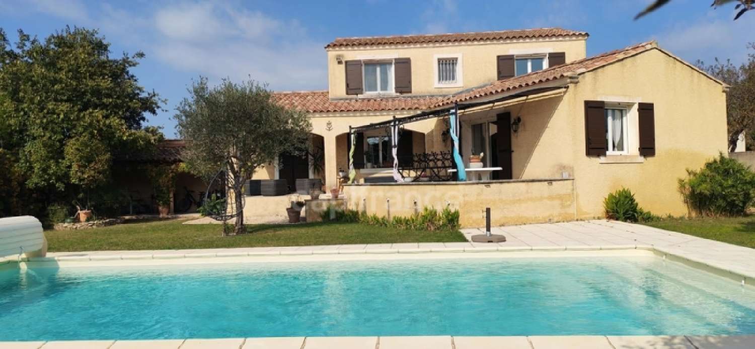 en venta casa rústica Fontvieille Bocas del Ródano 1
