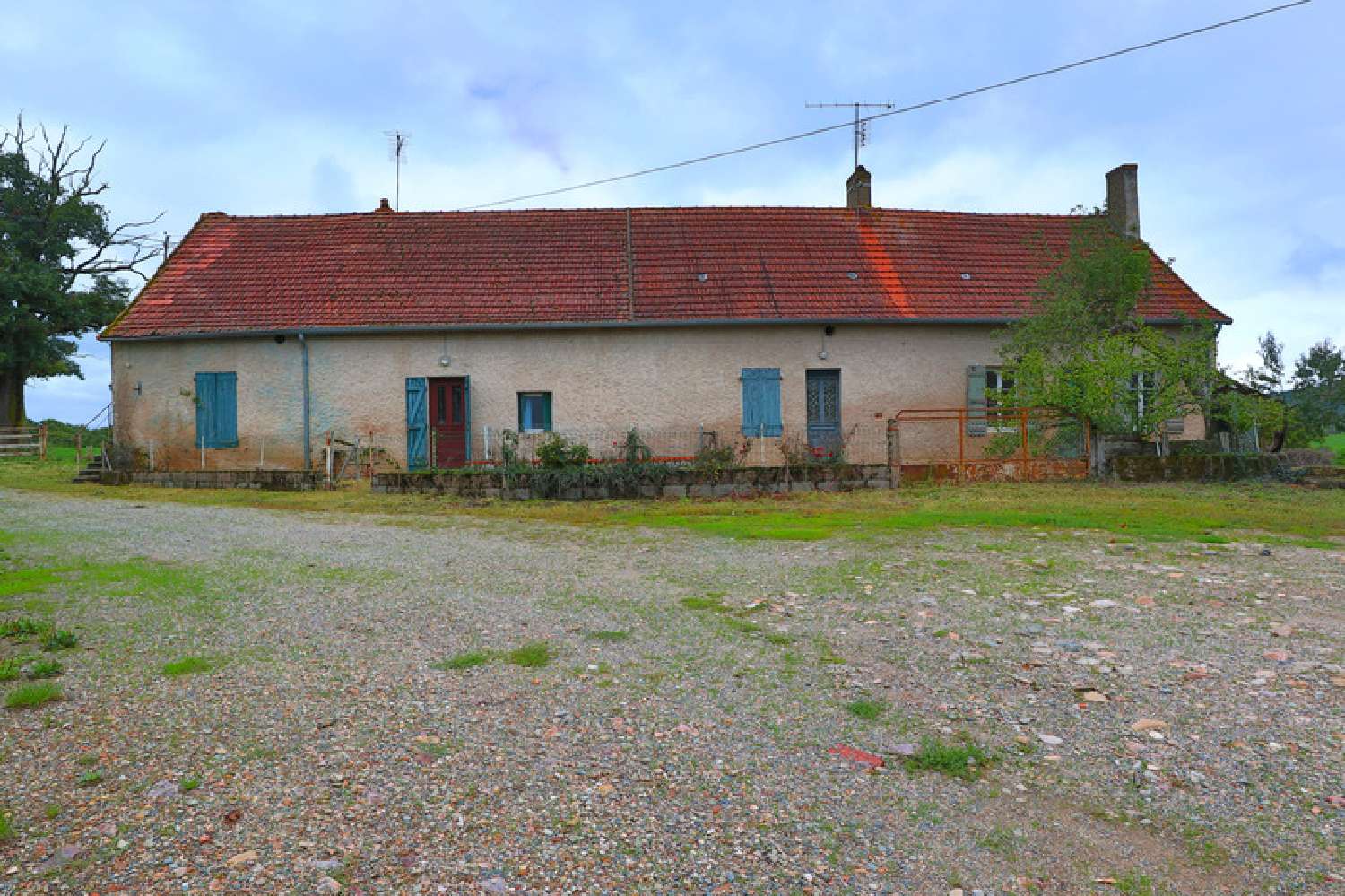 te koop boerderij Montmort Saône-et-Loire 1