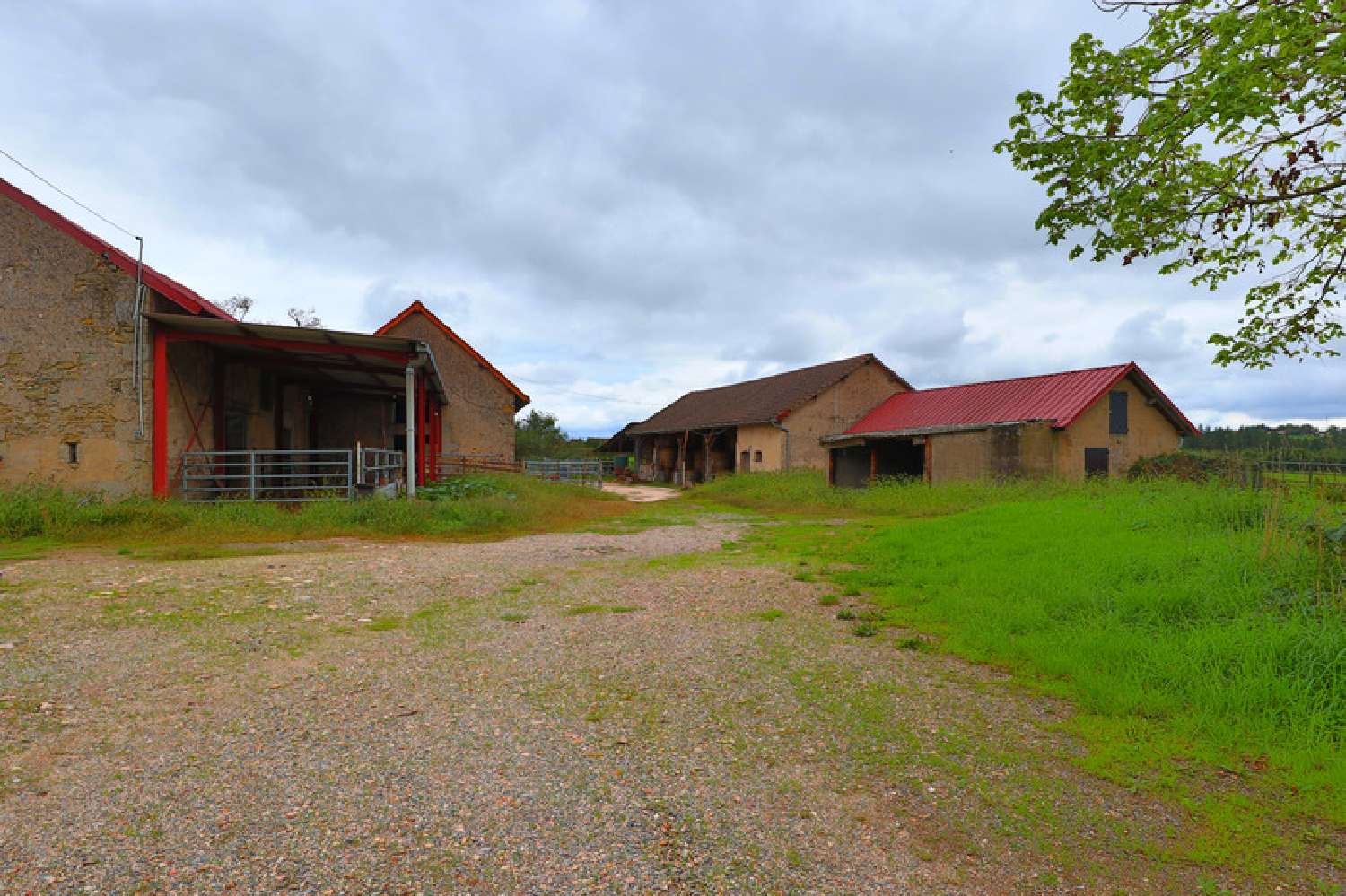te koop boerderij Montmort Saône-et-Loire 2