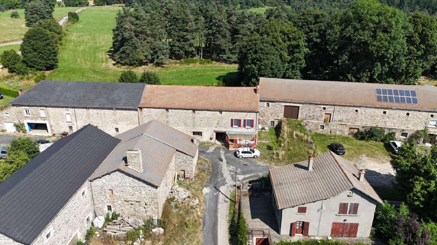 en venta casa rústica Saint-Agrève Ardèche 2