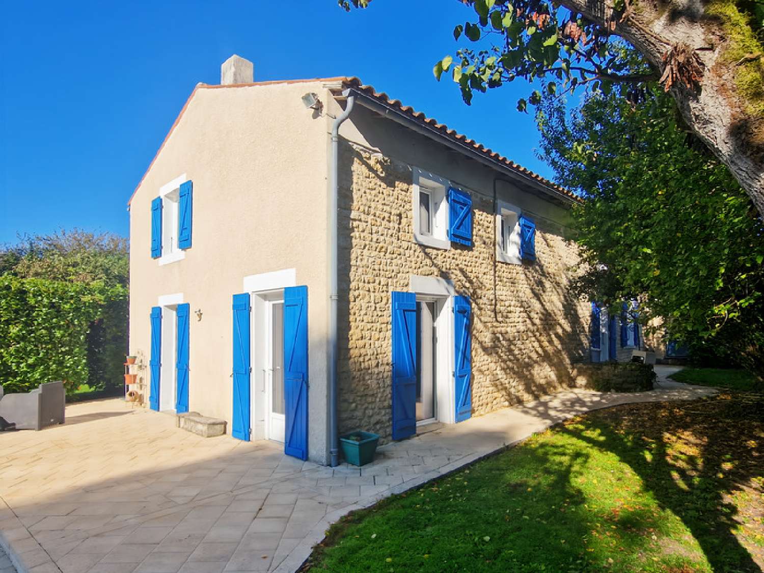 à vendre ferme Saint-Coutant-le-Grand Charente-Maritime 2