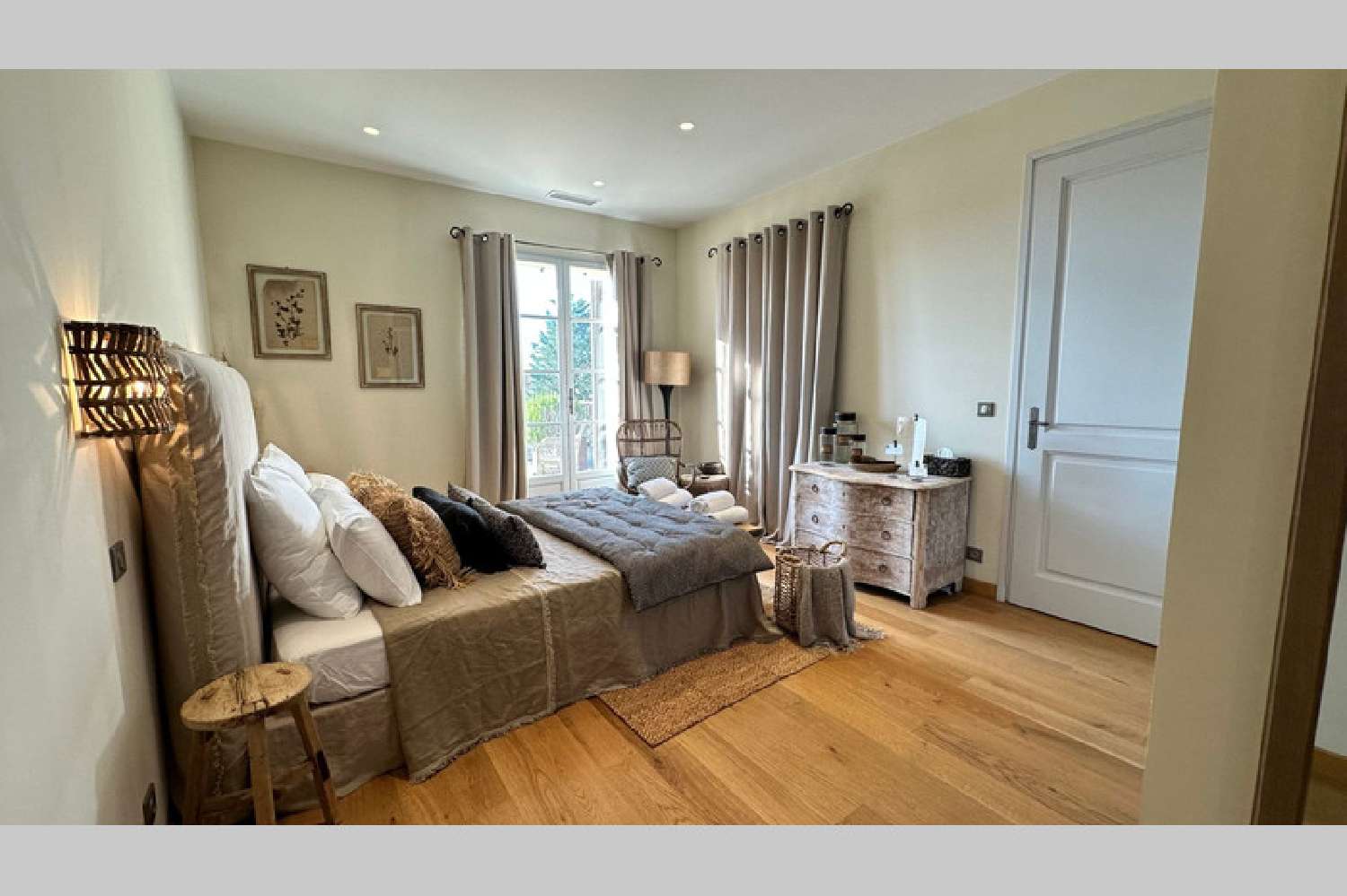  te koop hotel-restaurant Châteauneuf-du-Pape Vaucluse 3
