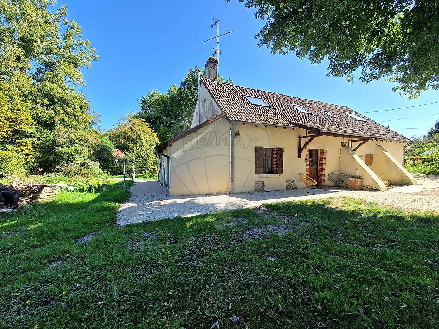  te koop huis Allouis Cher 2