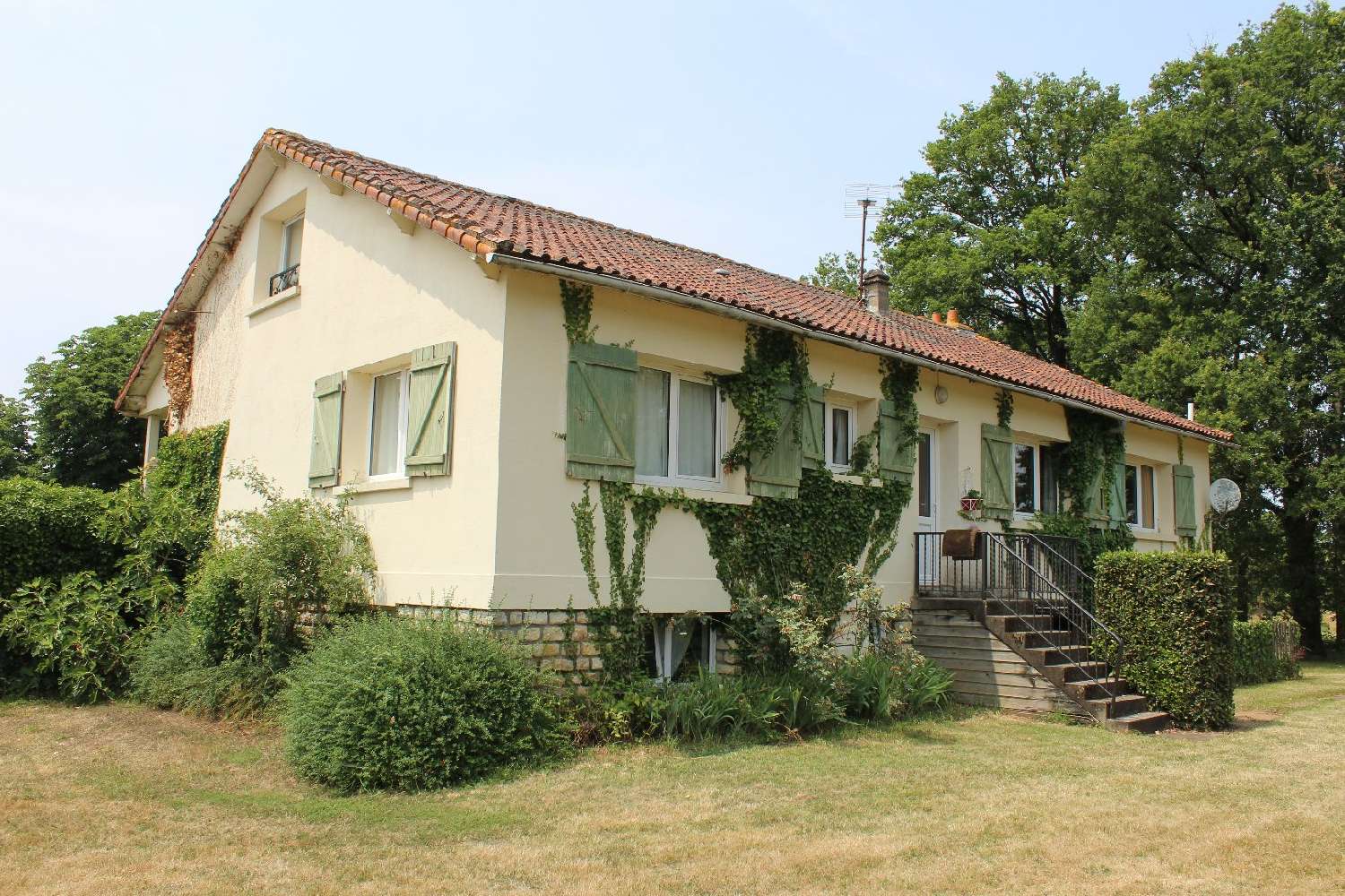  te koop huis Asnois Vienne 2