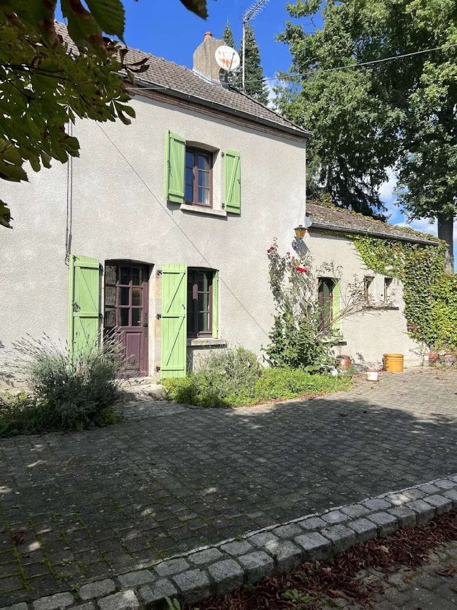  te koop huis Auzances Creuse 2