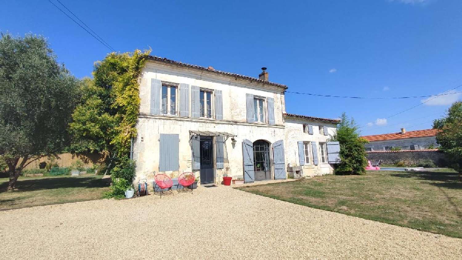  à vendre maison Bercloux Charente-Maritime 2