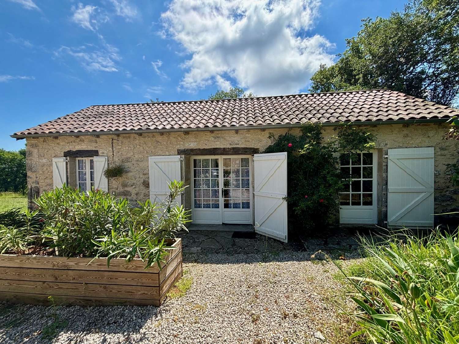  for sale house Berganty Lot 5