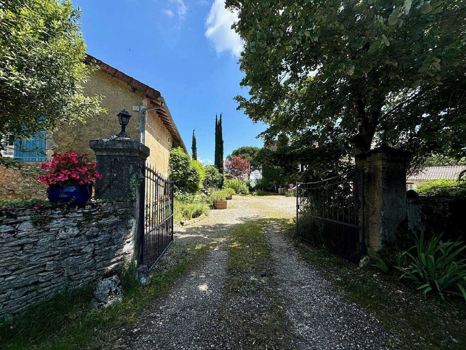  for sale house Berganty Lot 6