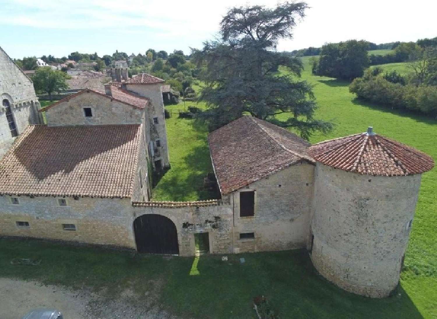  te koop huis Champagne-Mouton Charente 4
